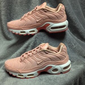 Nike Women's Blush Pink Air Max Sneakers